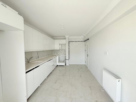 Fiyci Yatırım 3+1 Ara Kat 140 M2 Ön Cephe Sıfır Lux Daire