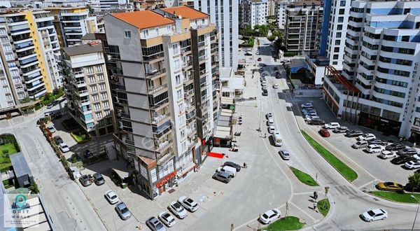 23 Nisan'da Merkezi Konumlu 4+1 Geniş Teraslı Dubleks Daire