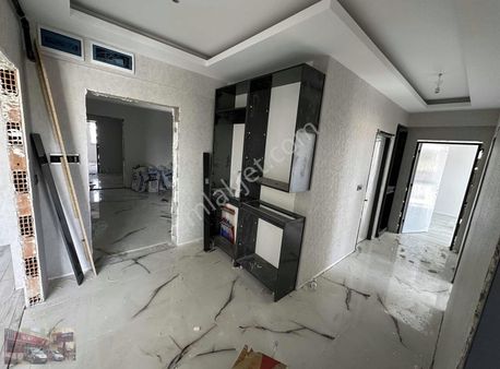 Sarayçıkta Ara Katta Sıfır 2+1 Bulvarın Üzerinde Bağımsız Mutfak