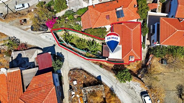 Datça Hızırşah Mahallesi'nde Satılık 2+1 Bahçeli Müstakil Ev