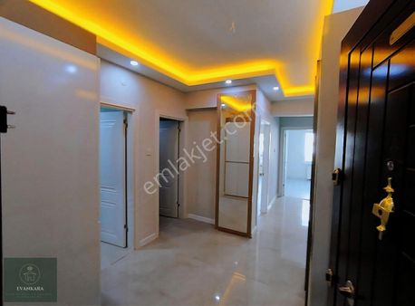 Ev Ankara Gayrimenkul Den Piyade Mah İstasyon Caddesine Yakın