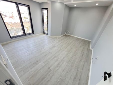 Vizyon Emlak'tan Emek Mh Asansörlü Kapalı Otoparklı Arakat 2+1 Daire