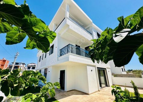 Didim'de Satılık Villa , 3+1 Bahçeli ,manzaralı Lüx Villalar