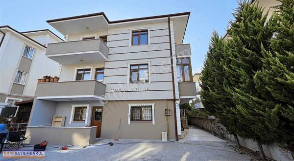 Serdivan Yazlık Binek Cami Arkasında 4+1 3 Kat Kiralık