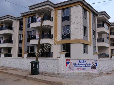 Remaxdem Den Merkezi Konumda'da 3+1 Altan Isıtmalı Lüks Daireler