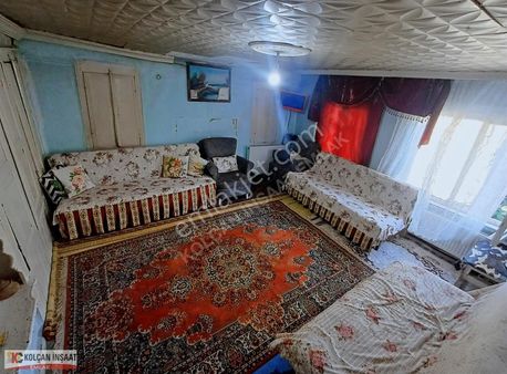 Kolçan Emlak'tan Satılık Ulucami Yakını Müstakil Ev