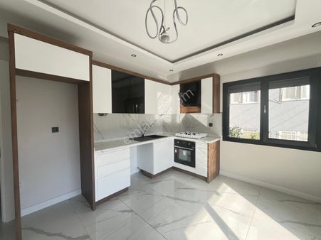 Arya'dan Akçay'da Denize 50mt Ön Cephe Satılık 2+1 Daire