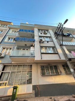 Yıldırım Beyazıt Caddesinde Satılık 1+1 Daire