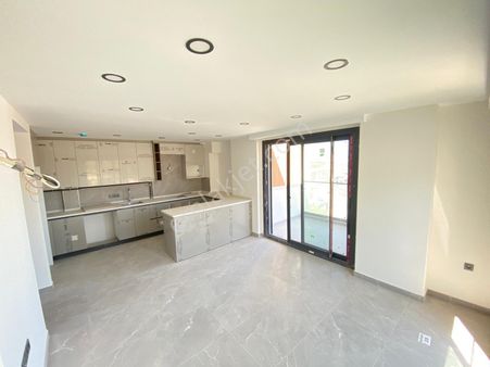 Değirmendere'de Deniz Manzaralı 2+1 Sıfır Satılık Daire