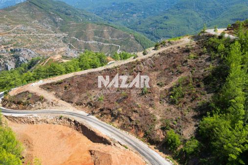 Alanya Üzümlü’de 3.717 M² Satılık Tarla
