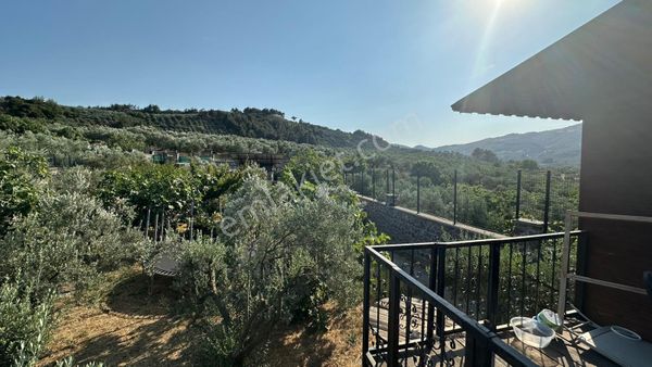 Mudanya Da Dışarıdan Komple Bağımsız Müstakil Yaşam Alanı