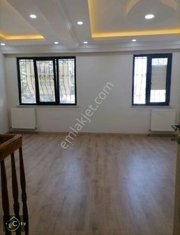 Fatih-çapa, Yeni Çeşme Sokakta 5+1 Ters Dubleks Satılık Daire