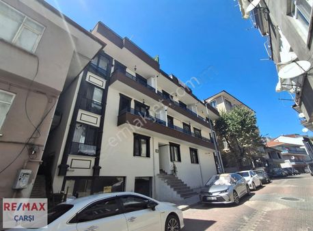 Remax Çarşı'dan İzmit Kuruçeşmede Satılık Geniş 3+1 Arakat Daire