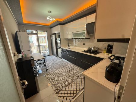 Kanuni Mahallesi'nde 3+1 Ebeveyn Banyolu Daire!