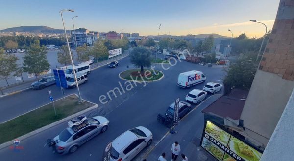 Cadde Üzerinde,güney Cephe Kiralık 3+1 Daire