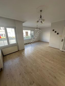 Ata Emlak'tan Bahçelievler'de 3+1 Arakat Satılık Daire