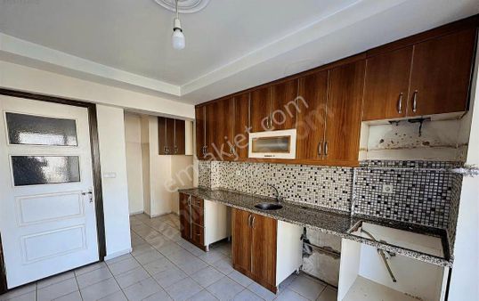 Denizli Merkez Akkonakta 3+1 Arakat Asansörlü Masrfsız Kredili Acil Satılık Daire