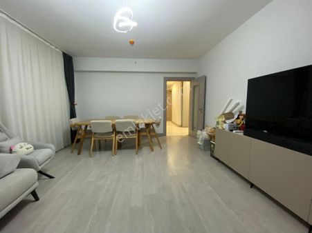 Gaziosmanpaşa Ahes Misal İstanbul Evlerinde Satılık 98m2 2+1 4.arakat Devirli Daire