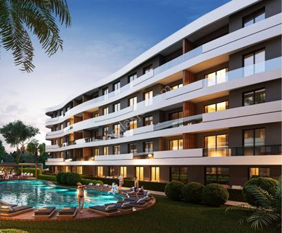 Kuşadası My Suits'te Bahçeli Havuz Manzaralı Satılık 1+1 Suit