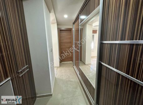 Turkuaz'dan Torbalı İzban Yakını Site İçi Giyinme Odalı