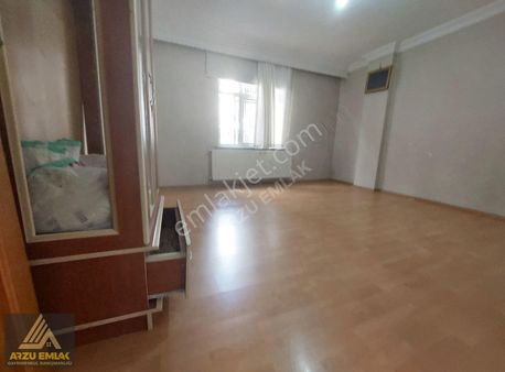 Arzu Emlak'tan 75.yıl Mah.satılık Arsa Tapulu Ara Kat Daire