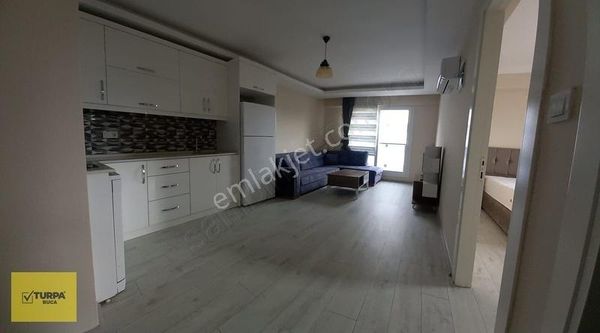 Turpa Buca'dan Şanlı Rezidans Ta 1+1 Eşyalı Daire
