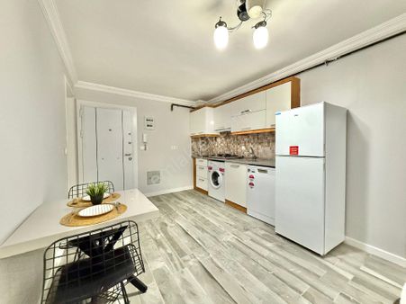 Sıfır 2+1 Balkonlu Eşalı Apart