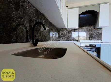 Karatay Fatih Karakolu Yakını Site İçi Kapalı Otopark Lüx Daire.