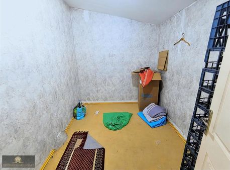 B.paşa Yenidoğan Mah. 180 M2 Giriş Kiralık Dükkan