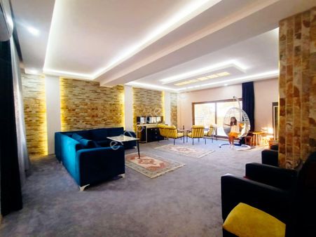 Konyaaltı Hisarçandırı'nda Kiralık 5+1 Müstakil Havuzlu .