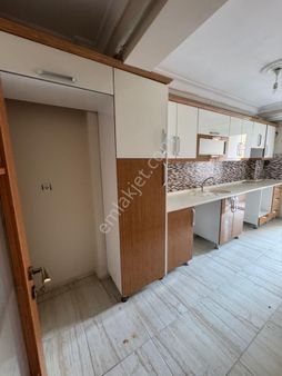 Rıfat Ilgaz Okulunun Yanında Talatpaşa Mahallesi 2 + 1 Birinci Kat Süper Daire