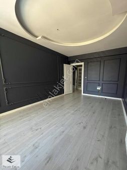 Piramit Gm Den Yıldızkentte 3+1 Satılık Lülks Daire