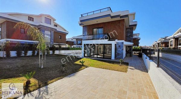 Denize 200m Uzun Dönem Kiralık Villa