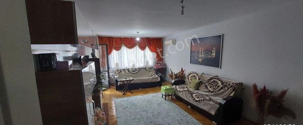 Karabağlar Vatan Mahallesinde Asansörlü 3+1 Satılık Daire