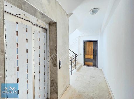 Teomanpaşa'da Katta Sıfır Asansörlü Satılık 2+1 Daire