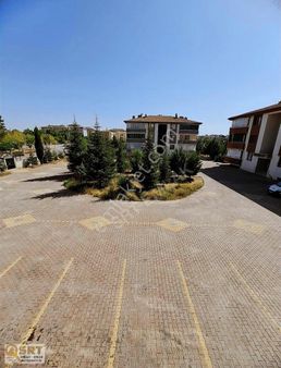 Barışcaddesinde Ara Kat Geniş 3+1