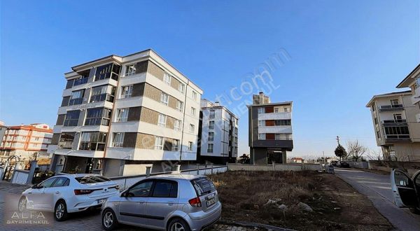 71 Evler Mh. 4 Kat İmarlı Site Yanı 387 M2 Ayrık Nizam Köşe Arsa