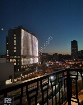 F-l Emlaktan Site İçerisinde,otoparklı E-5 E 5dk Yürüme Mesafesinde