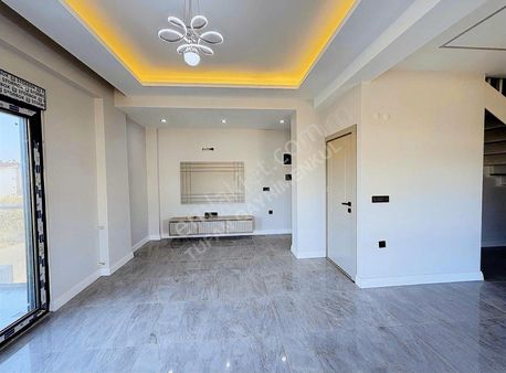 Ilıcada Sıfır Havuzlu Ultralüks 2+1 Dubleks