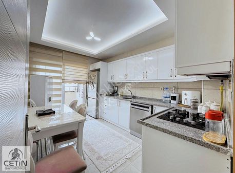 Çetin Gayrimenkulden Yıldız Evlerde İçi Yapılı 3+1 Satılık Daire