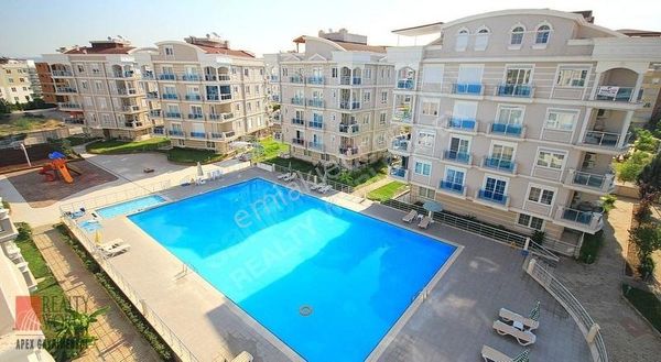 Konyaaltı Hurma Da Site İçinde Eşyalı 1+1 Kiralık Daire