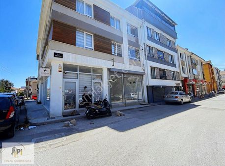 Pi Gayrimenkul'den Acil Sağlık İstasyonu Karşısı Satılık Dükkan