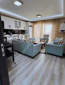 Bahçelievler'de Eşyalı Kiralık Asansörlü 1+1