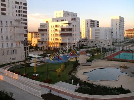 Seeworld Sinpaş Ege Boyu Teras Balkonlu 65m2 Satılık Egeboyu