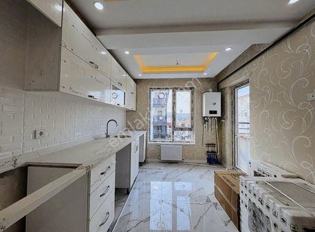 Karaoğlu Gayrimenkul'den Karakaya Mahallesinde 2+1 Sıfır Daire