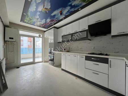 Karaoğlu Gayrimenkul'den Kafkas Mahallesinde 3+1 Daire