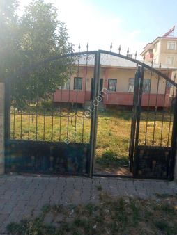 Erzurum'un Usta Satılık 471 Metrekare Arsa İçerisinde Yapılı 135 Metrekare Daire Komple Satılıktır