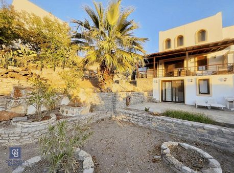 Bodrum Yalıkavak 4+1 Plajlı Deniz Manzaralı Genişbahçeli Kiralık