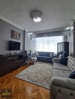 Metrobüse Ve Ana Caddeye Yakın Harika Yatırım Fırsatı...