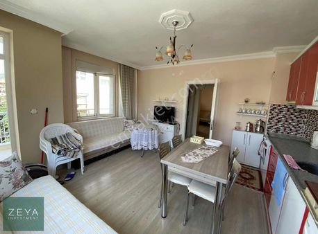 Korkuteli Merkezde Katta Satılık 1+1 Eşyalı Daire